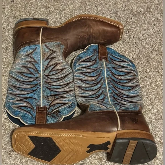 Men’s Ariat Firecatcher Western Well Brown Square Toed Boots - Picture 2 of 5